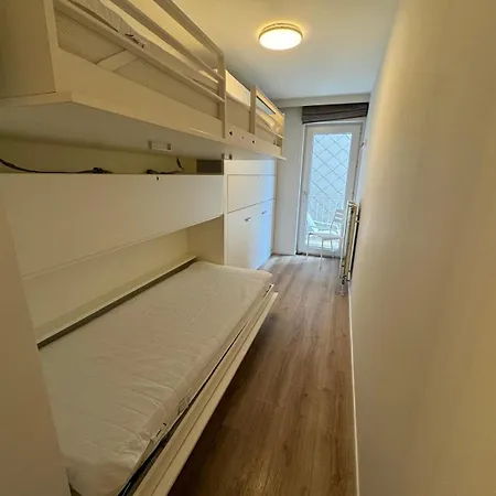 Modern Met 2 Slaapkamers En Zicht Op Zee アパート